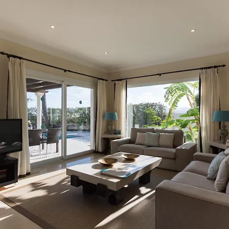 Puerto Del Carmen Sleeps 6 Pool Air Con Wifi *