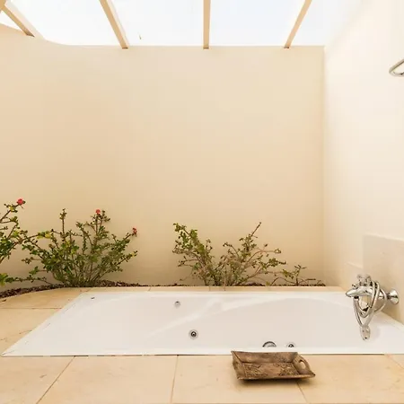 Villa Puerto Del Carmen Sleeps 6 Pool Air Con Wifi Puerto del Carmen (Lanzarote)