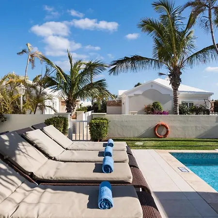 Puerto Del Carmen Sleeps 6 Pool Air Con Wifi Вилла