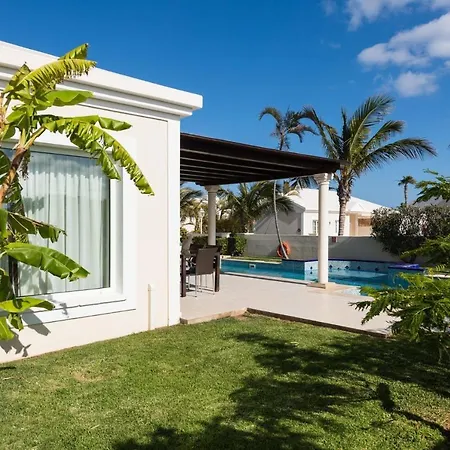 Villa Puerto Del Carmen Sleeps 6 Pool Air Con Wifi Puerto del Carmen (Lanzarote)
